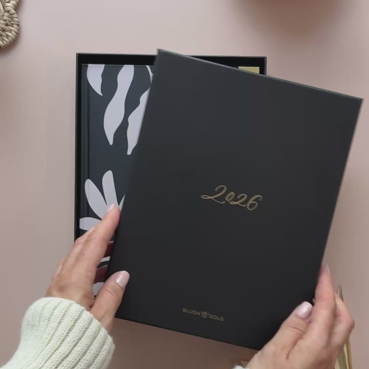 2026 Weekly Planner - Flora II